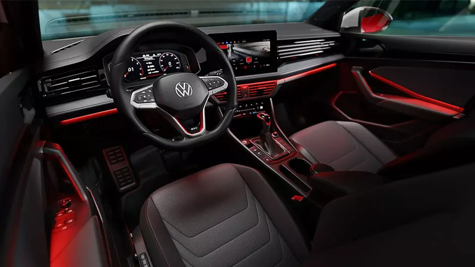 Cabine esportiva do Volkswagen Jetta GLI com iluminação ambiente
