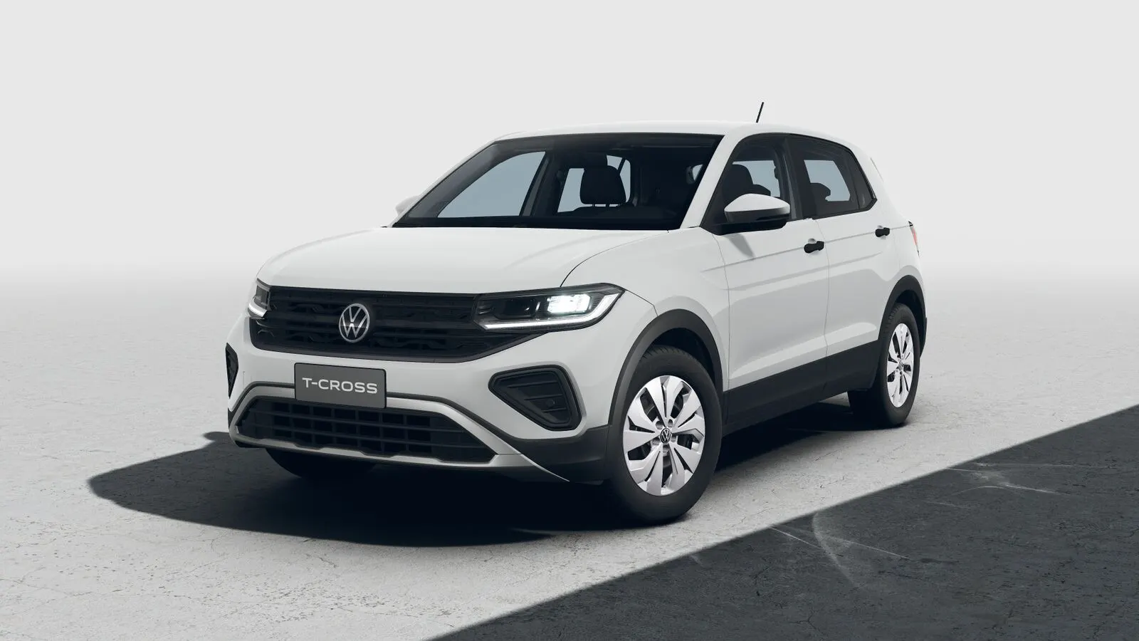 Volkswagen T-Cross Sense branco, visto de frente em três quartos